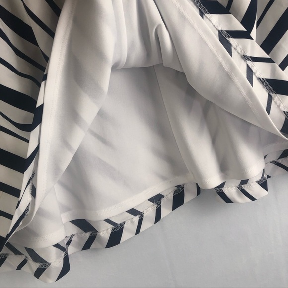 LANE BRYANT (28W) white and navy striped skirt - Picture 2 of 9